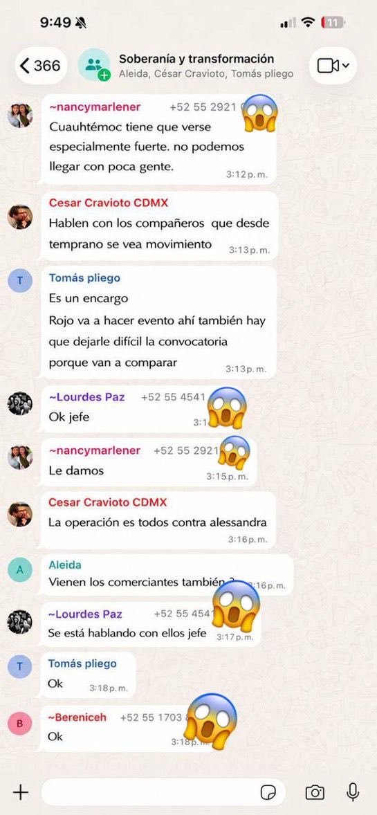 MDesamaniego's tweet photo. Esto es ridículo. ¿Qué fregados hace un secretario de Gobierno haciendo campaña y exigiéndoles a todos los alcaldes morenistas de la ciudad que hagan presencia en Cuauhtémoc? JAJAJAJAJA.

De ese tamaño es su miedo… “todos contra alessandra” dice… 

Pinche ridículo. Póngase a resolver los problemas de la ciudad, que para eso le pagan. Y vaya que hay bastantes pendientes sin resolver…

Puede empezar por el agua o la seguridad. Ya si habláramos de movilidad, sería mucho pedirle a usted, don incompetente. 😂

@craviotocesar