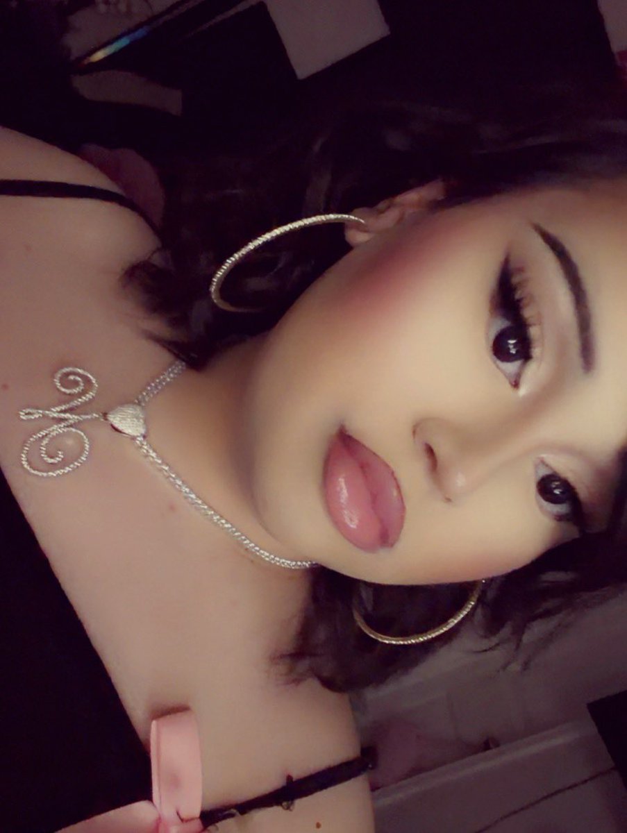 niconextdoorr's tweet photo. Flick up ho🤗! #satx #SanAntonio #mlm #femboy #tx https://t.co/SF1xgAhiuE
