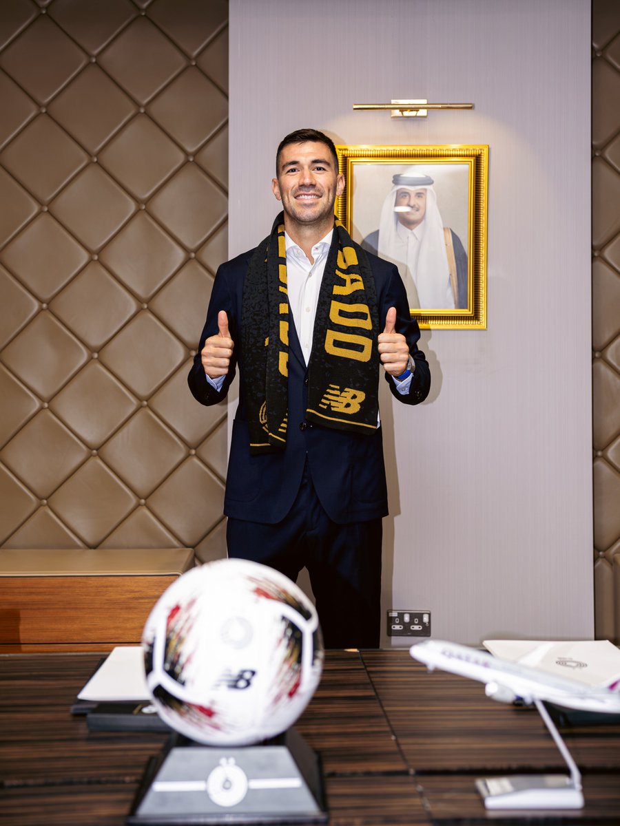 AlsaddSC's tweet photo. 📸 | التوقيع الرسمي ✍️🏻
#WeAreAlSadd | #السد https://t.co/bRvNAIDvQY
