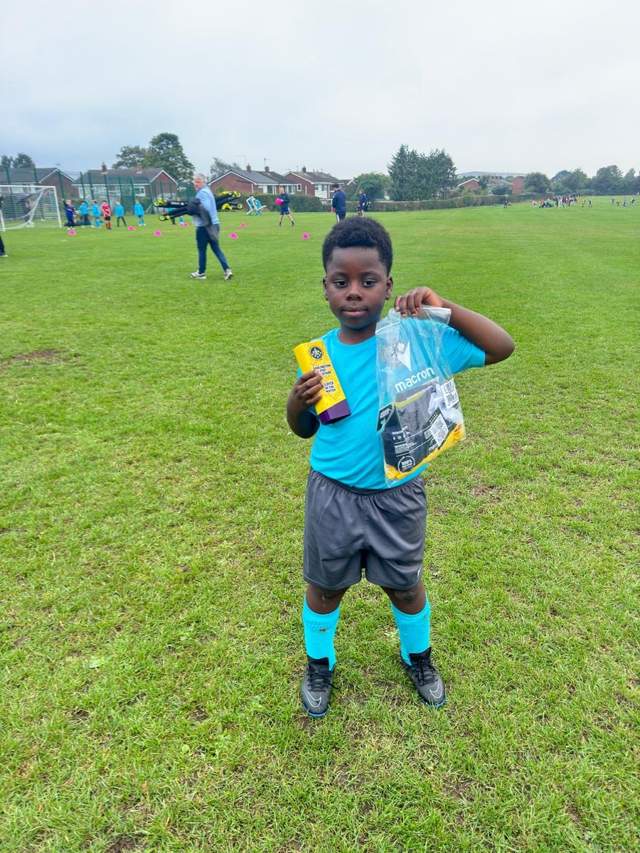 tundeikudaisi's tweet photo. “……Opposition player of the match was Tolu - a defensive rock with the skill of a flamboyant winger.” 
#TheDynamo #MoM https://t.co/OLljYXvKOr