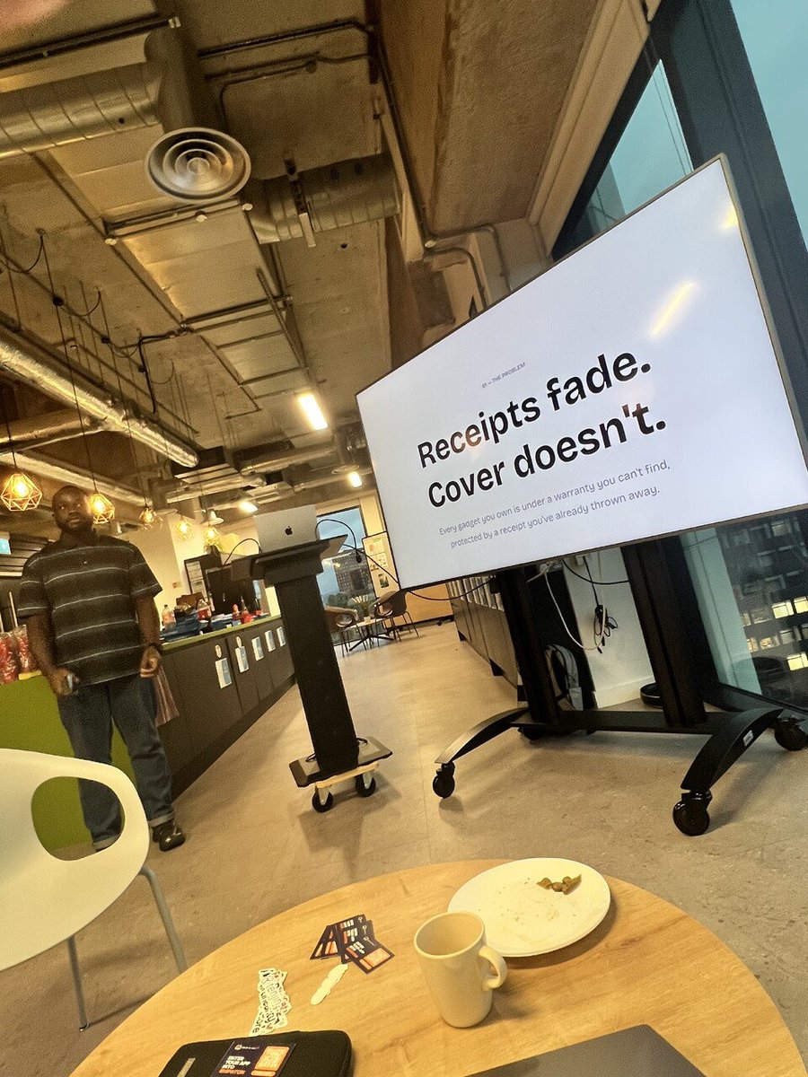 tadeDev_'s tweet photo. Came in 2nd at the NSManchester Shipaton special.
Demoed Kept... receipts into Apple Wallet passes that count down to the day your warranty expires.
The best part wasn't the placing. It was a room of iOS devs who applauded for what I built 😭.
Big thanks to @nsmanchester and @RevenueCat .

Back to building 🫡
#shipaton