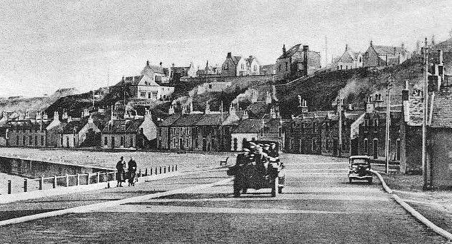 tourscotland's tweet photo. Old Tour #Scotland #Ancestry Travel Visit #Genealogy #Scottish Family #History Blog #photography of vintage vehicles, cottages and people on Great Eastern Road on the coast in #Portessie located East of #Buckie on the #Moray #Firth https://t.co/TiCvbxMydk https://t.co/zipEQfLtes