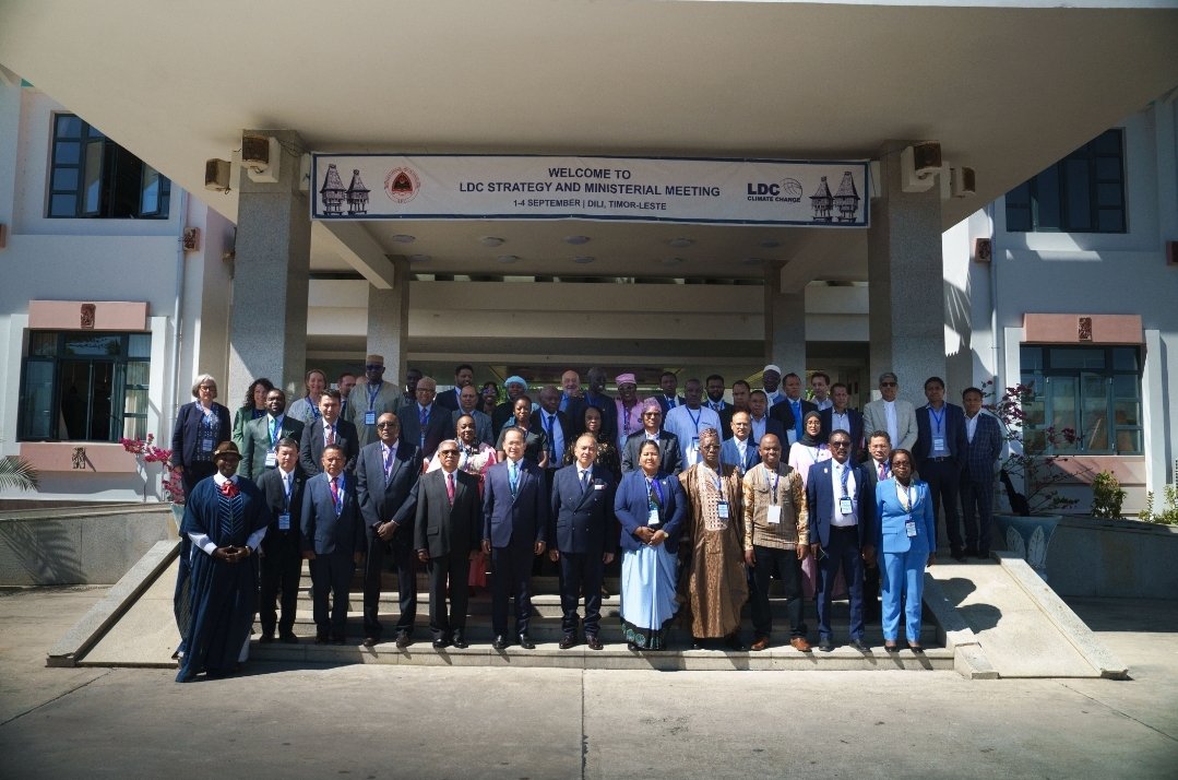 LDCChairUNFCCC's tweet photo. Preceded by a two-day strategy meeting, Ministers from the #LDCGroup concluded a high-level Ministerial Meeting in Dili, Timor-Leste, ahead of #COP31, adopting the Dili Ministerial Declaration on Climate Change.
Press Release + Declaration:
https://t.co/mJBtAHX40H
#LDCGroup https://t.co/ThVUIvsUAT