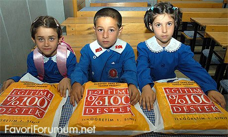 Ortakdevriye31's tweet photo. @Zero_tsuem 2 kitap koyardık kopardı amk poşeti https://t.co/X1tzgHuEo5