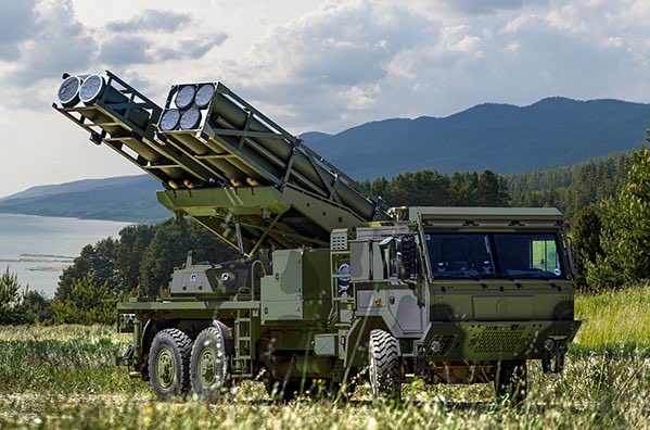 Joacoooooop's tweet photo. Lo que necesita la artilleria argentina ademas de la llegada de los nuevos  autopropulsados ATMOS 2000 y tal vez M109 KAWEST, son nuevos MLRS.

Yo copiaria a los peruanos y iria por el sistema PULS

Es la gran debilidad del ejercito argentino, contando con tan solo 4 CP-30. https://t.co/2xRjahFu9R