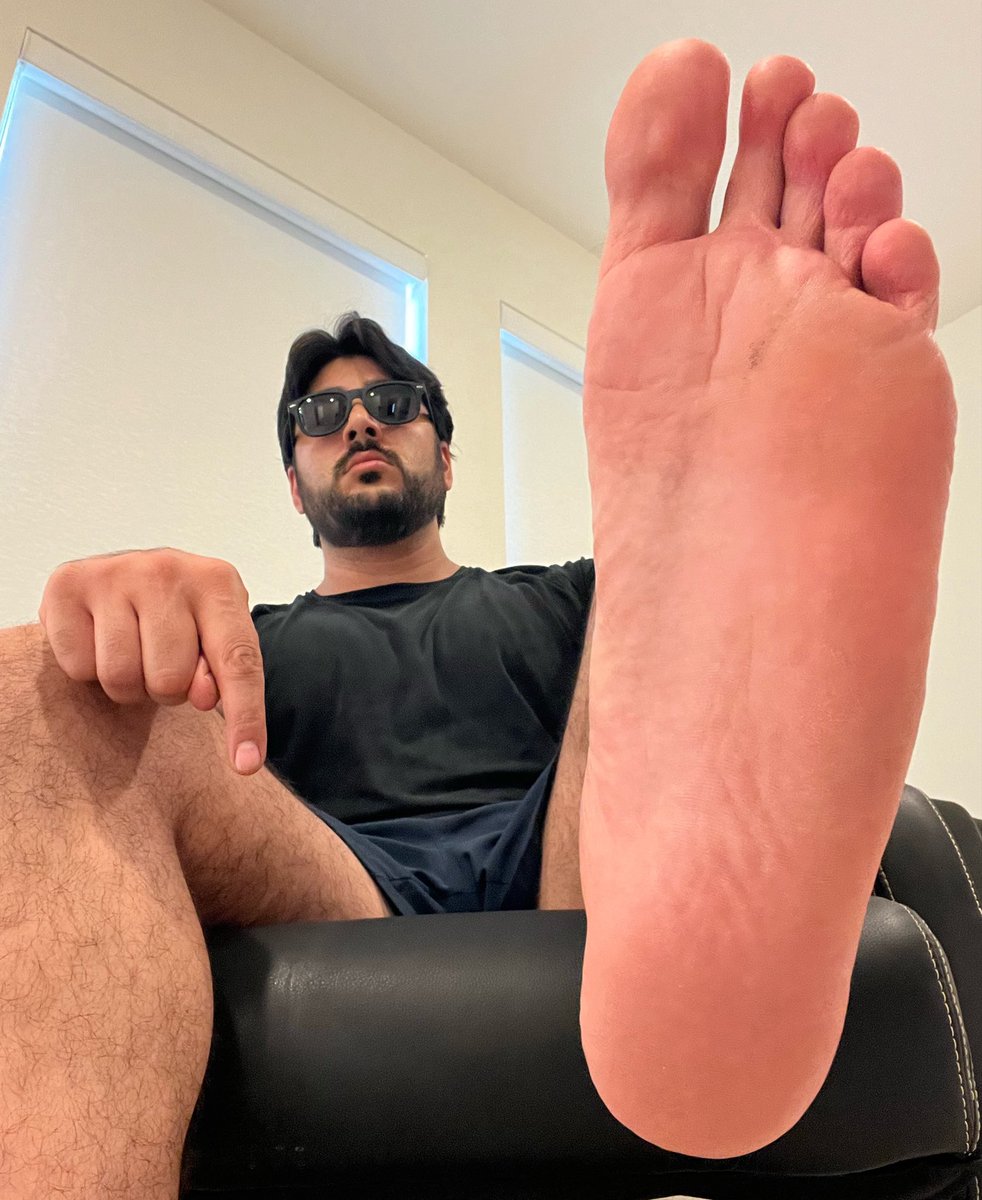 AlphaAzoura's tweet photo. Your month starts GOONING to my MASSIVE FEET looking up at me begging to DRAIN to ZERO 🦶🏼🦶🏼 
-
-
Telegram: @AAzoura
-
-
Teams: AlphaAzoura@gmail.com
-
-
#cashmaster #findom #malefeet #musclegod #ArabMaster #footmaster #humanATM #footworship #giantmaster #poppersmaster https://t.co/QWNvNZtXdT