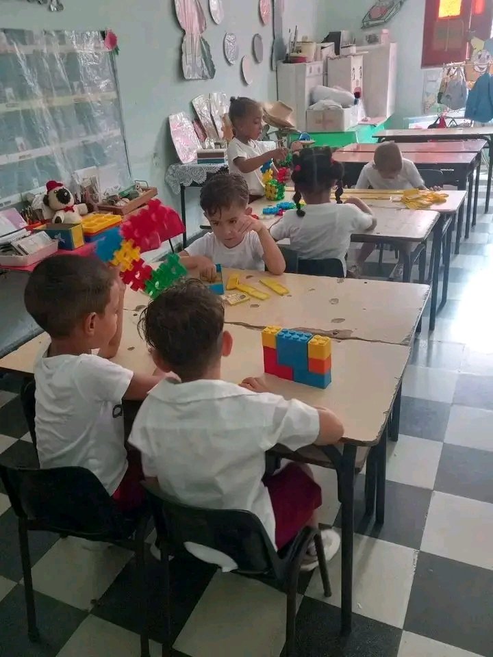 directoredusag's tweet photo. 📚🇨🇺"La educación es el arma más poderosa para cambiar el mundo."
@CubaMined https://t.co/0Lu66QJJxA