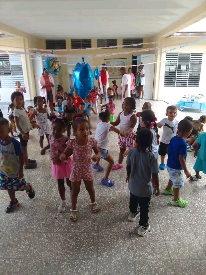directoredusag's tweet photo. 📚🇨🇺"La educación es el arma más poderosa para cambiar el mundo."
@CubaMined https://t.co/0Lu66QJJxA