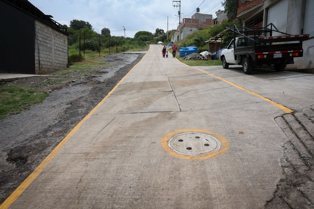 AntesRocioss's tweet photo. “Estamos trabajando para que las obras lleguen a todos los rincones de #Naucalpan. No queremos que el desarrollo se concentre únicamente en las zonas céntricas.” Isaac Montoya
🛣️ primera etapa de pavimentación en la calle colorines, colonia Aguilillas, mediante programa COMUNA. https://t.co/P78UNaYcSj