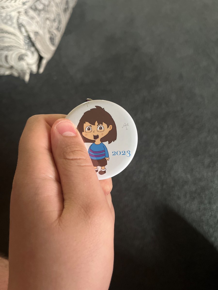 blimathewonderc's tweet photo. visiting my irls house what the fuck is this https://t.co/3kVQthWVIN