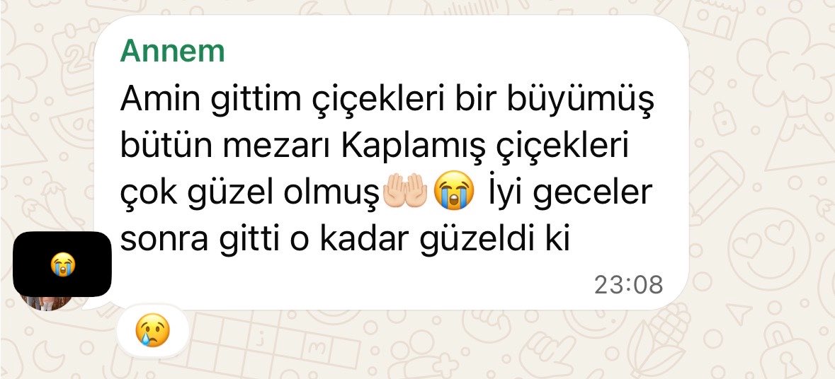 deryy90's tweet photo. Dünyanın en zoru şeyi Annemin evlat acısı çekmesi ve elimizden bişe gelmemesi. 😢 https://t.co/XJBjxhganp
