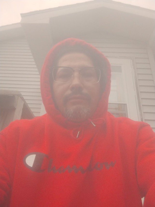 EFLUCIANO's tweet photo. It’s about to rain 🌧️ https://t.co/sAgSz5A51T