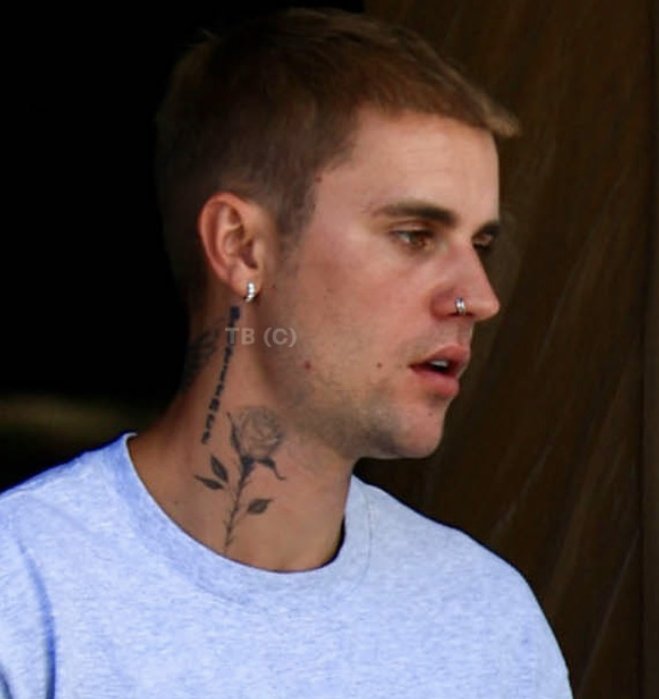 flatlinelatte's tweet photo. 2016                                                        2026

Justin Bieber is aging in reverse https://t.co/nQVjpZgT6P