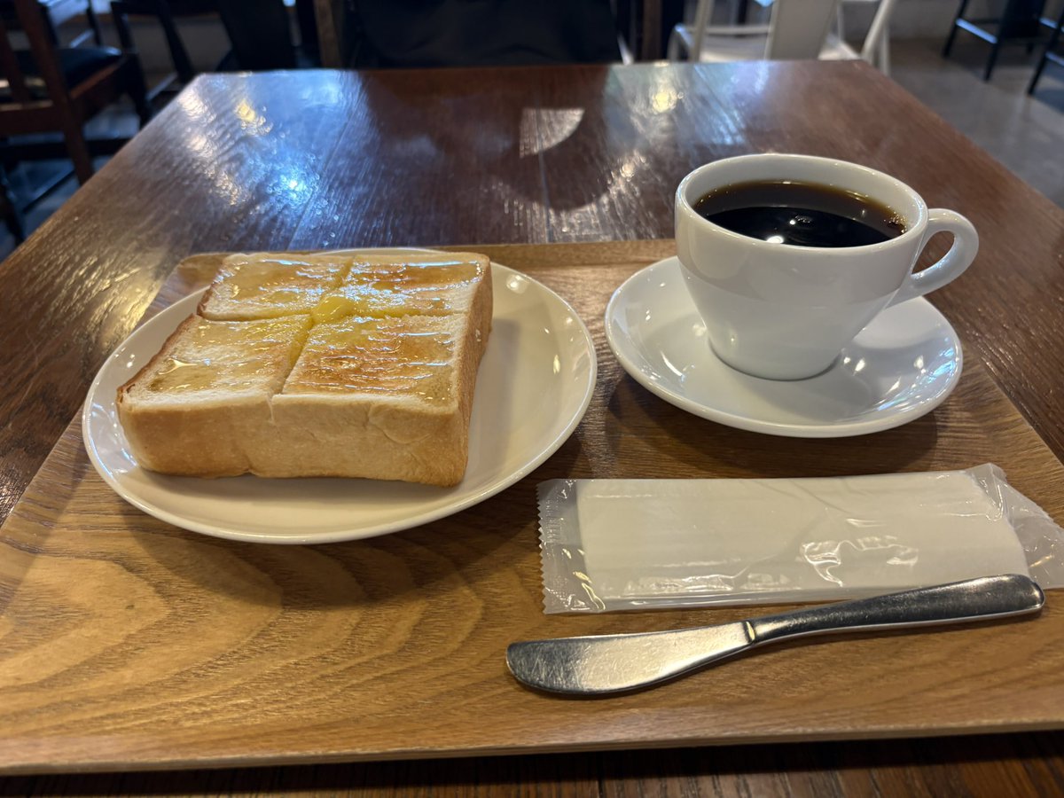 KEN_OLTRE's tweet photo. 今週末、雨みたいだから
リニューアル前、最後？？のクロスコーヒー☕️
リニューアル後は、平日9時からになるみたいだから、来るのは週末だけになりそう😭　
#Bianchi 
#oltre 
#XR4 
#SPECIALISSIMAPro
#crosscoffee https://t.co/xuh6hIX4Y0
