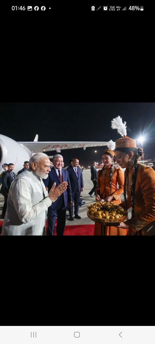 Tariqzaheer54's tweet photo. Landed in Bishkek a short while ago. 

Grateful to Mr. Adylbek Kasymaliev, Chairman of the Cabinet of Ministers of the Kyrgyz Republic for the warm welcome. 

Will be meeting various leaders bilaterally and attending the SCO Summit tomorrow and the day after.
#PM_Modiji
🇮🇳🤝🇰🇬 https://t.co/Tu4s9ZA1ii