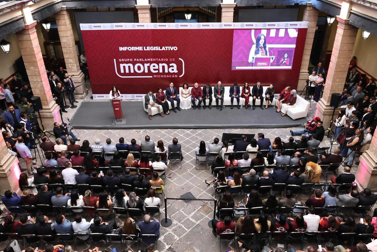 nallelipedrazah's tweet photo. 🙌🏽En conjunto con mi bancada de Morena, rendimos cuentas al pueblo michoacano♥️
✅Hoy presentamos nuestro Segundo Informe Legislativo, compartiendo los resultados de un año de trabajo cercano a la gente🏛️🤝🏼

#MujerParaMichoacán❤️ https://t.co/77q7e0pNYl