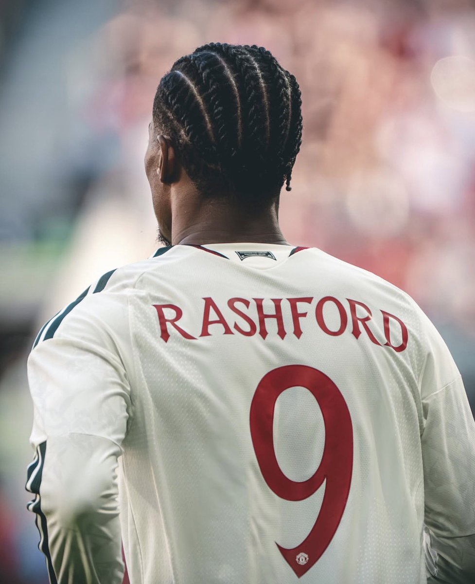 Utdtruthful's tweet photo. 🚨 Marcus Rashford has tattooed his NEW shirt number 9 on him, alongside the 14 he wore at Barca. #MUFC ❤️[IG dalemcgoverntattoos] https://t.co/P8P5y6VMx8
