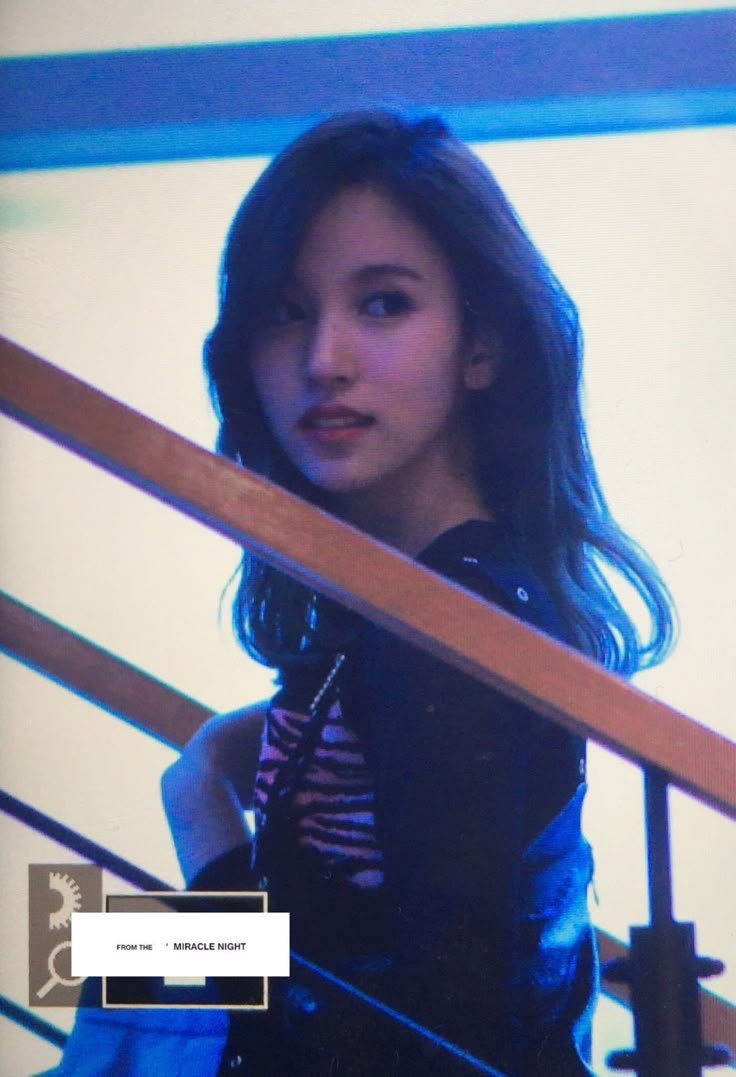 W1TCHCHlCK128's tweet photo. How is she real https://t.co/Yt6dxYcGhp
