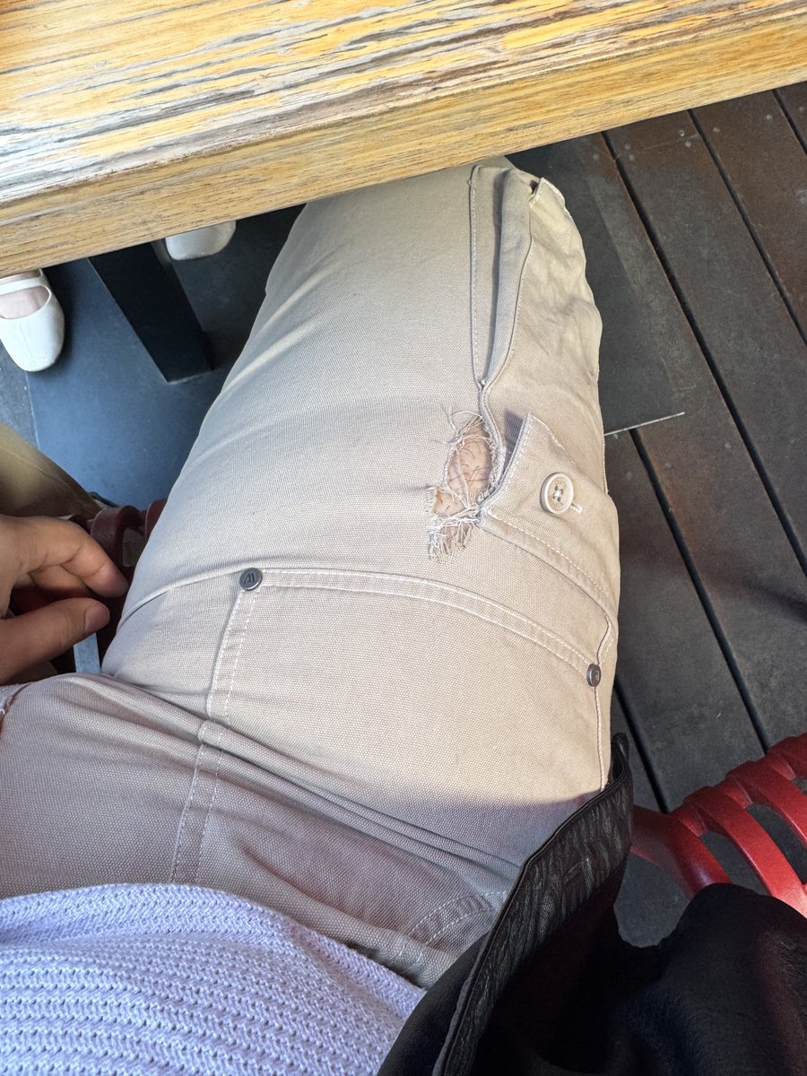 GoldenBubbleBoy's tweet photo. thighs too thick. anyone know how to sew? https://t.co/EgpQ4R76nd