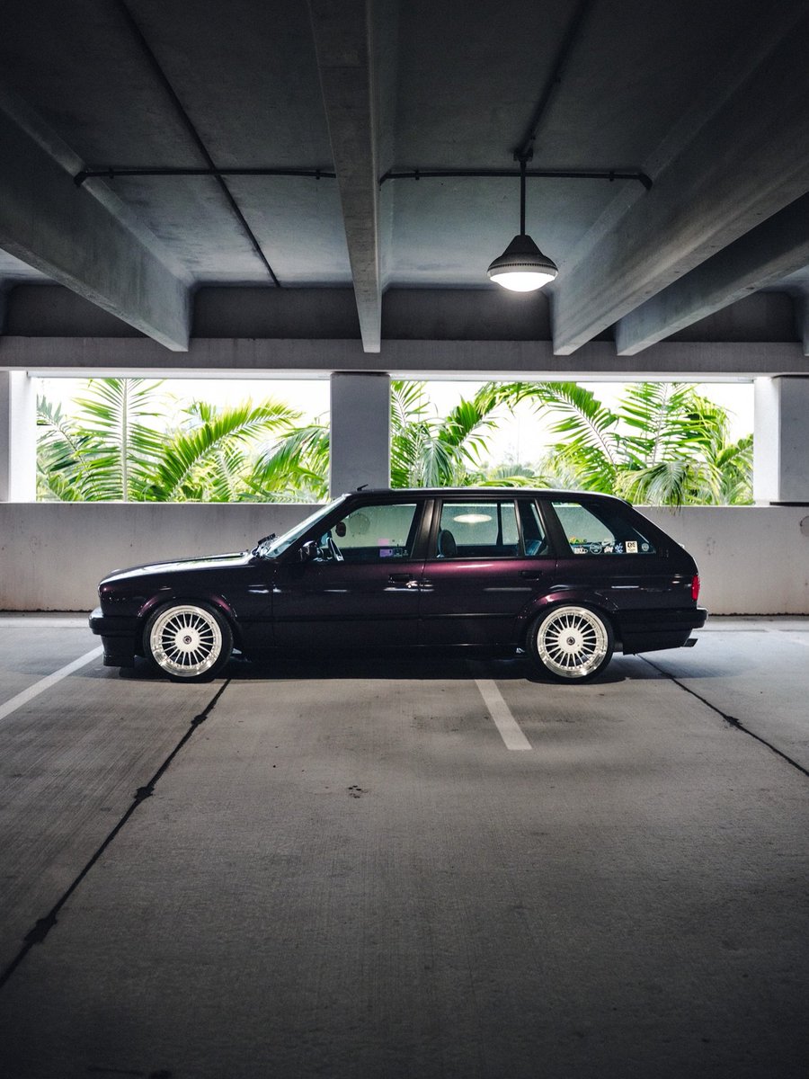 Dreams2Wonders's tweet photo. BMW 316i Touring (E30)
#bmwClassic #premiumselection #mpower https://t.co/8WlCebo1so