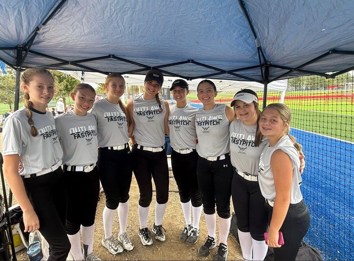 BDoerger2030's tweet photo. Outlaws day!! Had so much fun with my new teammates and got some good reps with great teams! @OutlawsPrem2030 https://t.co/kcEu5kHhOE