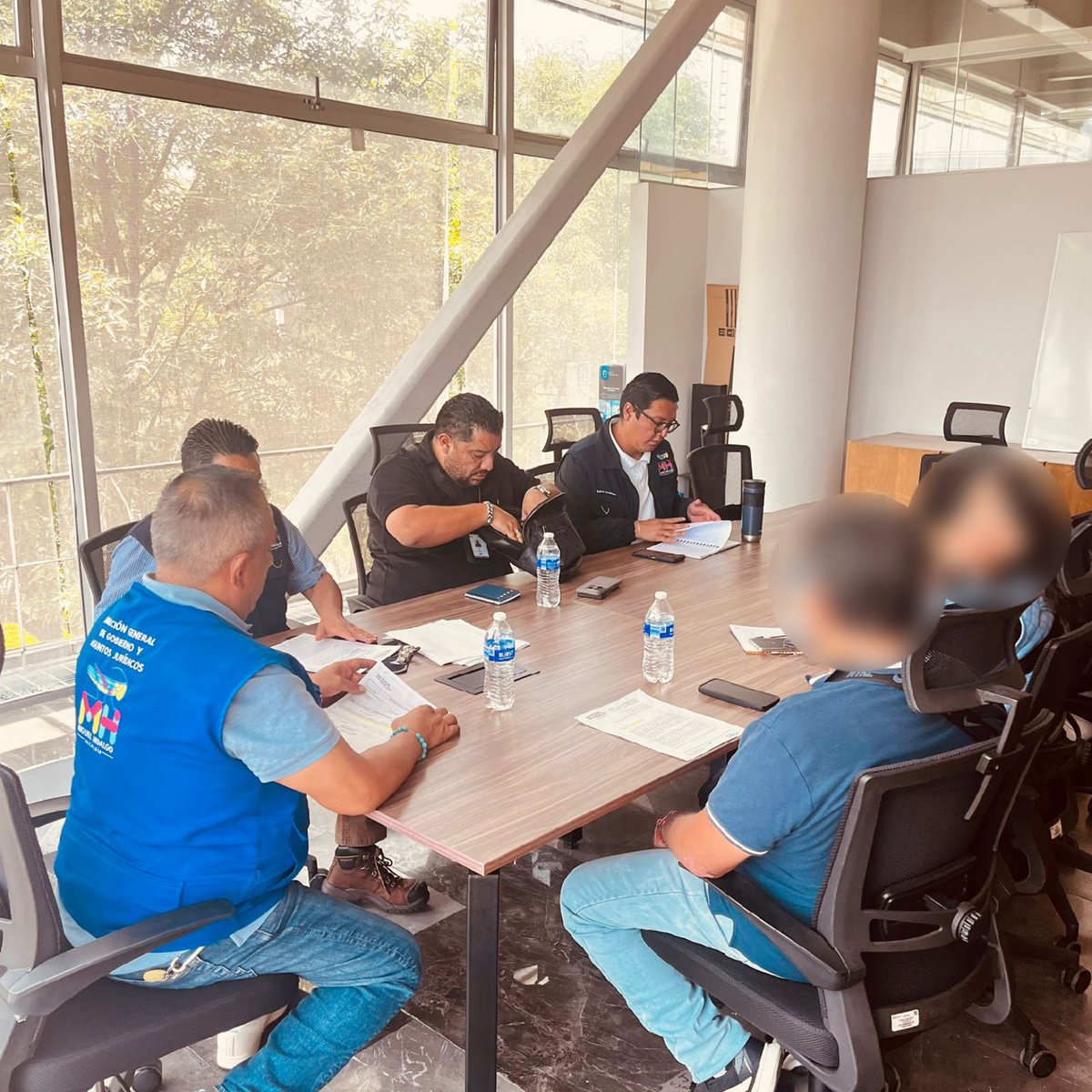 ConcertacionMH's tweet photo. La JUD de Concertación, en coordinación con la Dirección de Gobierno, Vía Pública y el COPACO de la colonia Granada, llevó a cabo una mesa de concertación para atender sus peticiones y generar acuerdos en beneficio de nuestras vecinas y vecinos.

#ConcertandoSolucionesMH https://t.co/1Mt6XkRF4Q