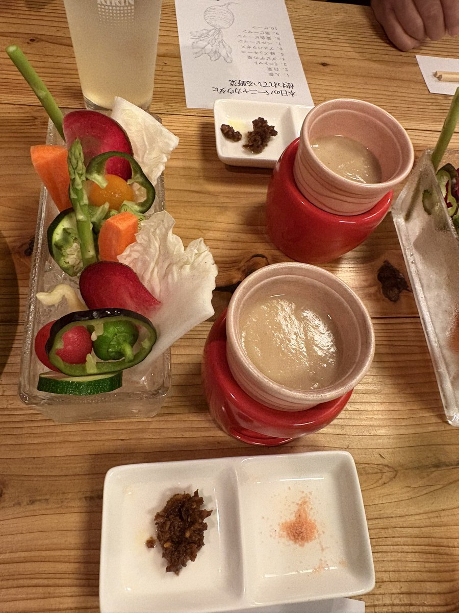 hakuchan0819's tweet photo. 昨日から，友人4人で大のお気に入り那須いちやホテルに来てる。もう10回は超えてるかなぁ💕なんたって新鮮な野菜とお酒🥃が美味しい🍴コスパ最強です👍 https://t.co/VLo6uUA3pk