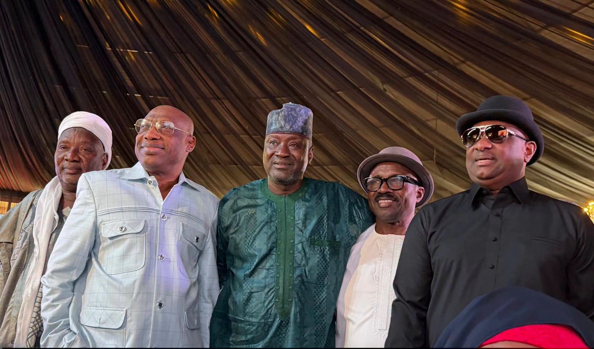 EngrAUFarouk's tweet photo. Celebrating 100 Years of Daily Times: A Legacy of Journalism, Truth and National Service.

Today,I had the privilege of joining the Honourable Minister of Aviation and Aerospace Development @fkeyamo and other distinguished Nigerians at the Centenary Celebration of Daily Times. https://t.co/ZWf6Rti7md