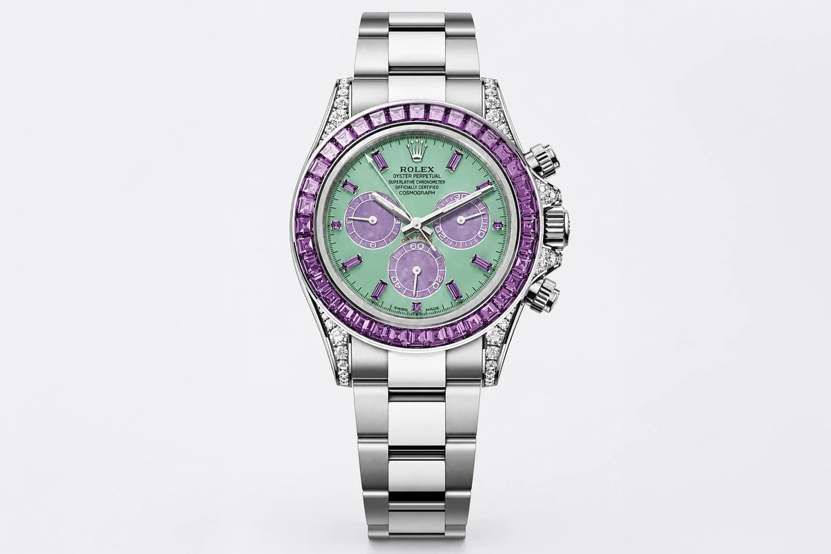 baldassarreted's tweet photo. NEWS: Rolex To Auction Four Piece-Unique Daytonas

Details here: https://t.co/TTEWf5AKJZ

Rolex is publicly revealing four one-of-a-kind Daytona watches for a charity auction in partnership with Phillips, Roger Federer, and Leonardo DiCaprio.

The sale, called The Rolex Four Seasons, features gem-set Daytonas inspired by spring, summer, fall, and winter, with hard-stone dials including chrysoprase, turquoise, mookaite, and blue opal.

Each piece also features diamond-set lugs and crown guards, gem-set bezels, and baguette markers, making this an unusually public look at the kind of piece-unique Rolex watches collectors rarely see.

Proceeds will benefit the Federer Foundation and Re:wild, with the auction set to take place in London on September 28.