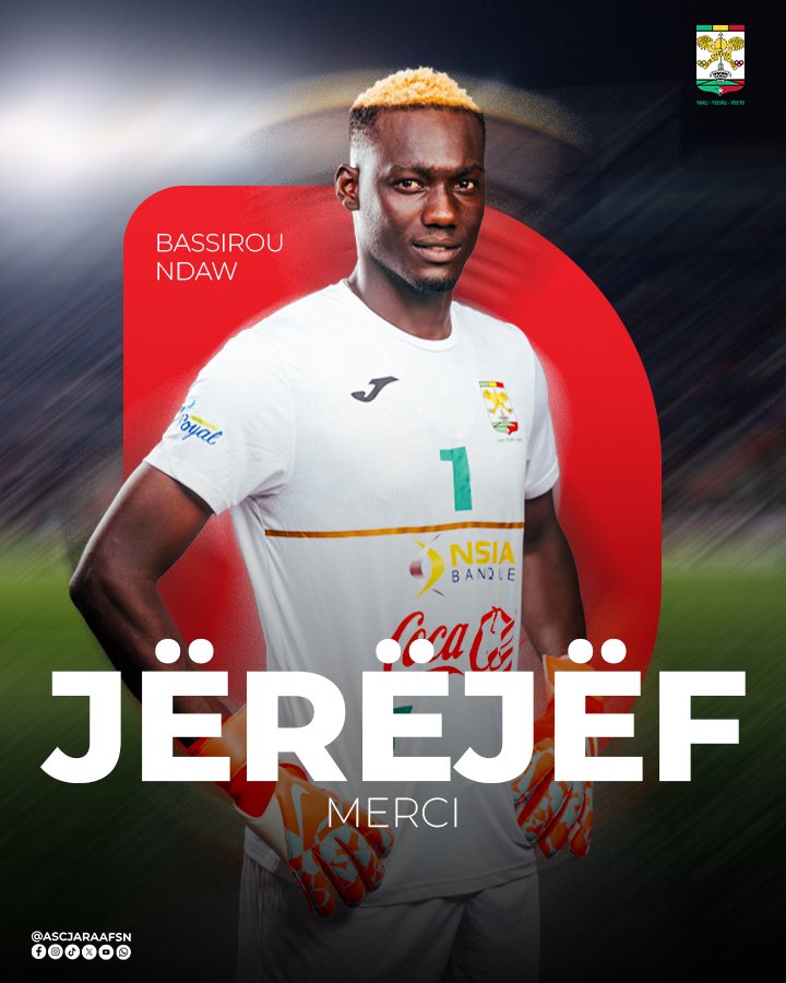 ASCJaraaf_Sn's tweet photo. Le Jaraaf exprime ses remerciements et sa reconnaissance à Bassirou Ndaw et lui souhaite une continuité de succès et d'accomplissement pour la suite de sa carrière sportive.

Merci Bass. 

#AscJaraaf | #YaruYeewuYeete 💚🤍♥️ https://t.co/guaGoSNcSD