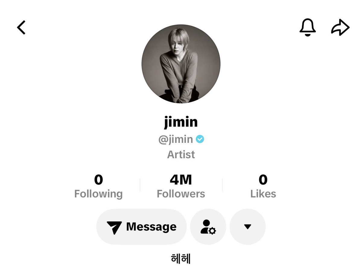 Jmpoper's tweet photo. 4 million followers with 0 posts is insane !! https://t.co/9p3m38qbND