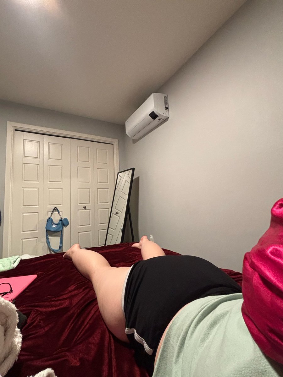 bratbby0202's tweet photo. 🍑❤️⭐ https://t.co/bkA7PZ9lGD