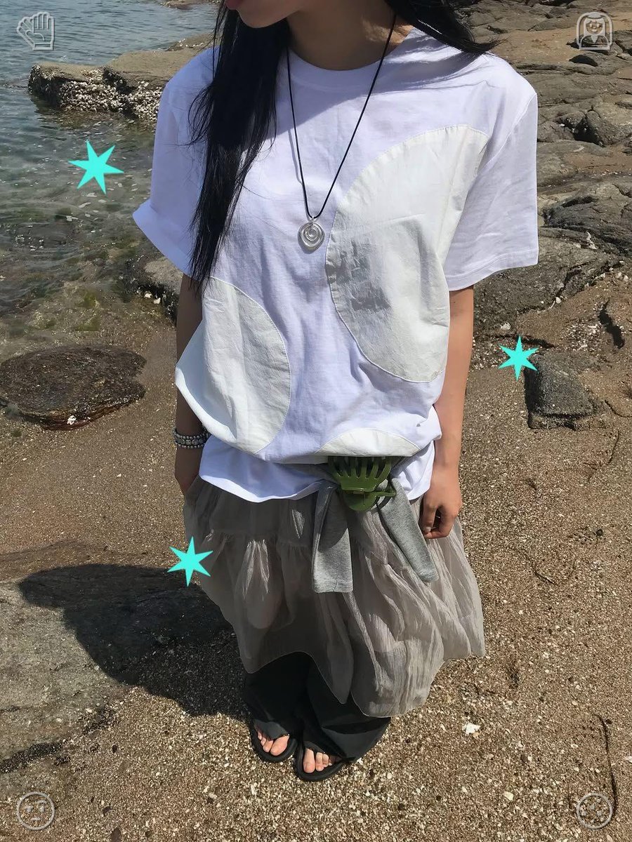 diegolopez____'s tweet photo. She snapped pictures alongside the designer and shared them on her blog, officially unveiling the partnership. Her fans were thrilled, flooding the comments with messages about their anticipation for the upcoming collection. Happiness is something you craft yourself. https://t.co/RZKEdH5G7T