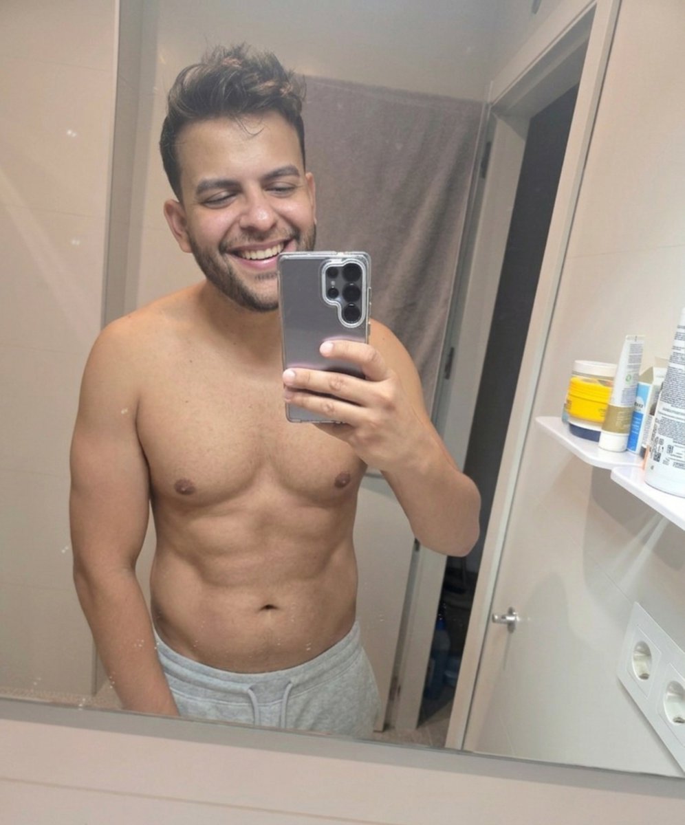 R0ss_'s tweet photo. 😃😁  sonríe, se amable y no jodas a nadie https://t.co/R01VVs2mxJ