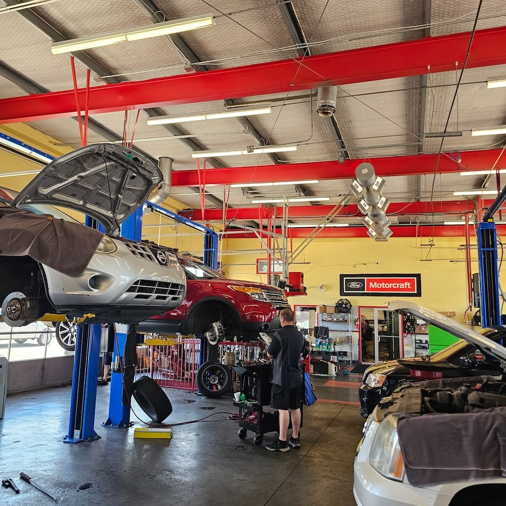 TheGarageTulsa's tweet photo. Diagnosing, repairing, and maintaining. That's what we do! #Mechanic #Tulsa #oklahoma https://t.co/GqRbhlYKYf
