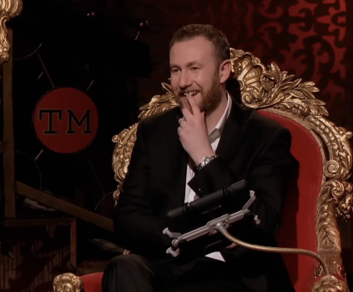 blue_letterrr's tweet photo. alex may have aged but he’s aged like fine wine!! #taskmaster https://t.co/NZhj1mZT6T