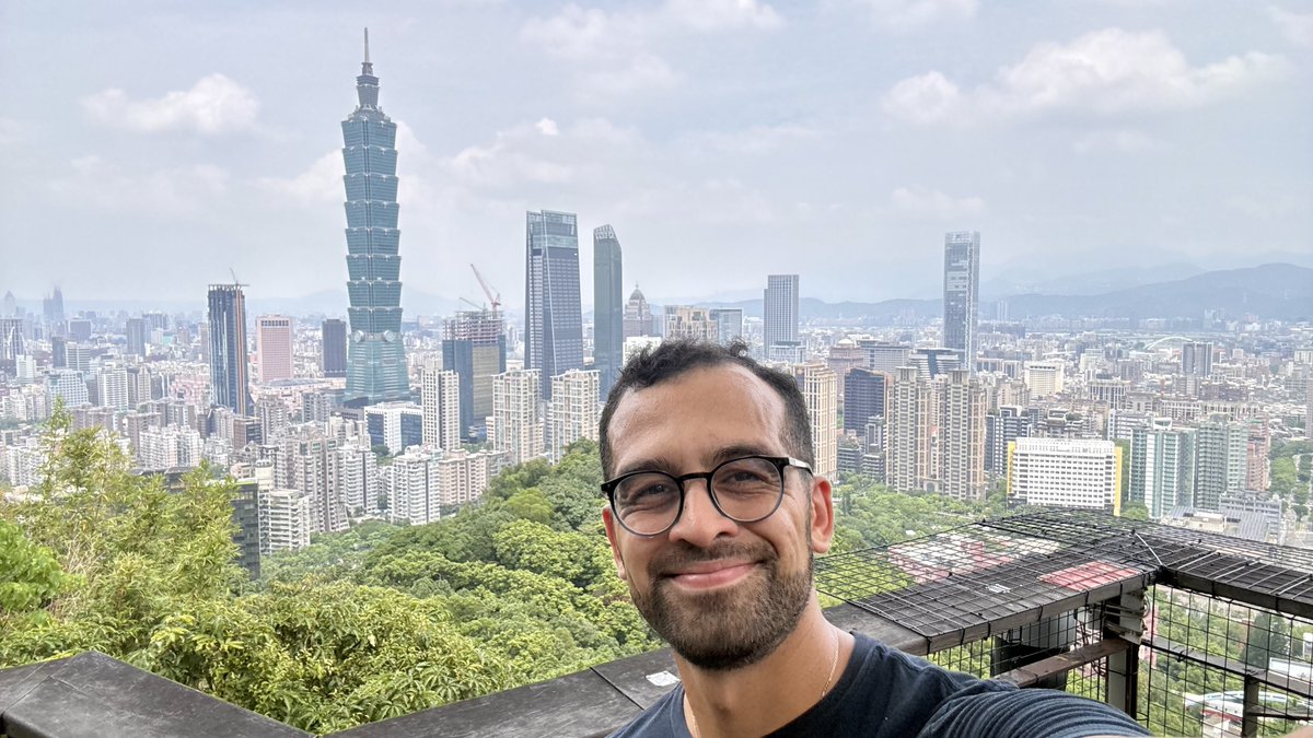 Dr_JSantamaria's tweet photo. We had the great pleasure and privilege of completing the 2nd @AcademicSurgery FSR and Career Advancement course with the National Taiwan University surgery departments @NTU_TW @unmc @UNMCSurgery #Taiwan https://t.co/U4o5JwX5vD