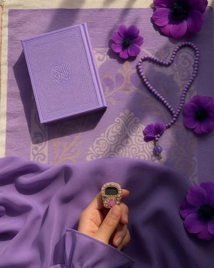 PUR044's tweet photo. اللهم صل وسلم على نبينا محمد 🪻💜

#ليلة_الجمعة https://t.co/KhTNrrHQvg