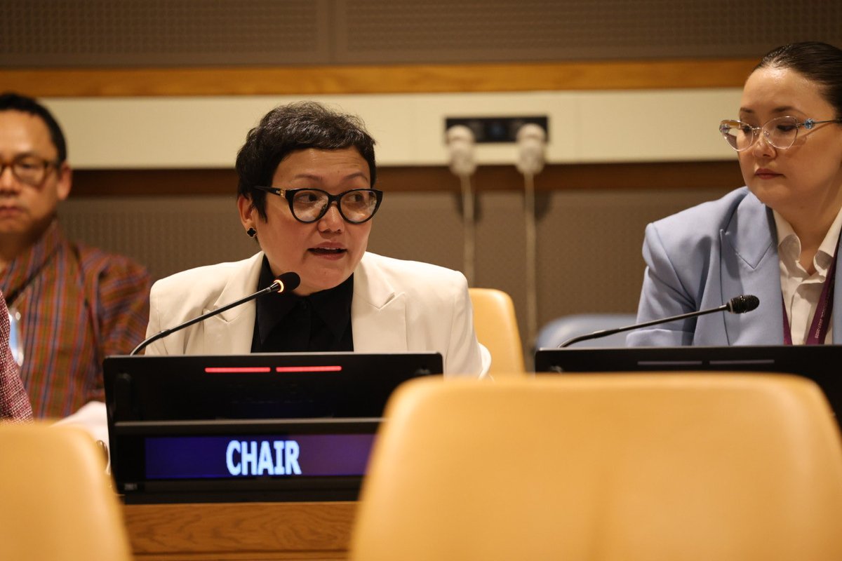 UNOHRLLS's tweet photo. One year since #LLDC3 in #Awaza - Ambassadors from #LLDCs met to review progress on the implementation of the #APoA.
During the meeting @USGRabab_UN briefed on progress across key #APoA deliverables, including climate action, trade, infrastructure financing and agricultural resilience.
➡️ Read more here: https://t.co/eRvSB3m3yD
➡️ Learn more about our work in support of LLDCs here: https://t.co/RwTdZAdN7L