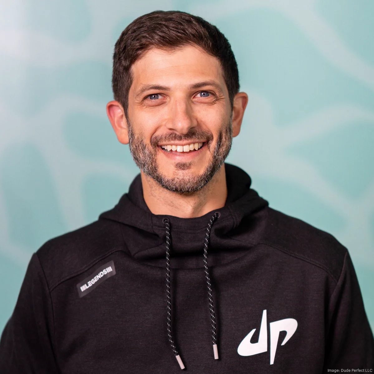 valuetainment's tweet photo. JUST IN: Dude Perfect CEO Andrew Yaffe is stepping down. https://t.co/ahxmx0GeCI