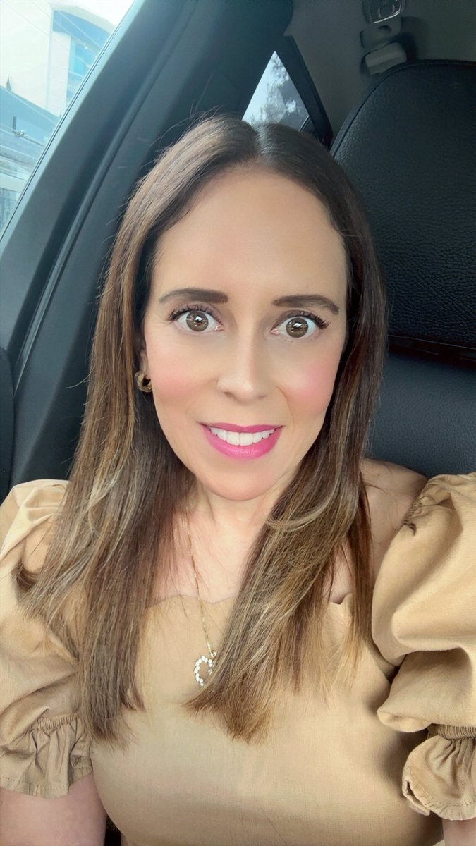 DaliMenaG's tweet photo. ¡Ya vamos por los tequilas! https://t.co/10wLId8a9K