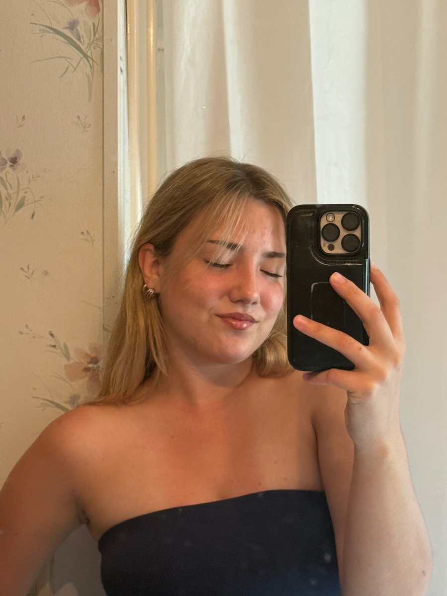 Kyperjones's tweet photo. Ex gf submission #submission #irl #bop #cuck #trade #gf #ex #candid https://t.co/siC3XnVYEe