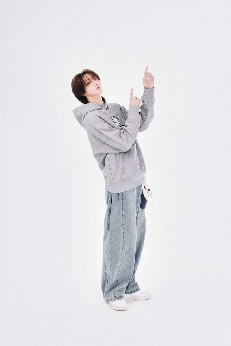 jeongseowon612's tweet photo. 성호야 생일축하해🎉
#성호의_청춘에_불을지펴줘
#HaveYeppifulDay
#ソンホという猫に出会えた奇跡 https://t.co/oh2KCd8vuQ