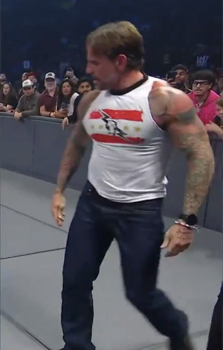 ChristianJ80681's tweet photo. @Michael39244008 @WWE @CMPunk @SamiZayn Does this look “Fragile” to you?? 👀 Nice try doofus 🤣 https://t.co/Q9rrE3K8pD