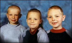 AhernHerbe8277's tweet photo. 12 July 1998:
As revenge for blocking the Orange Order parade walking down the Garvaghy Road in Drumcree, 
the UVF firebombed the only Catholic family living in a Ballymoney housing estate -
burning Richard (11), Mark (10) and Jason (9) to death. 
And that's why these SCUM will never be allowed to walk down that road.
NEVER.