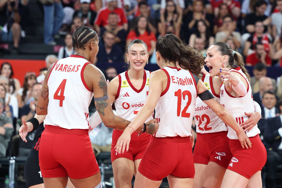 TVForgtr's tweet photo. Filenin Sultanları, CEV Trendyol 2026 Avrupa Şampiyonası'nda Yarı Finalde!
⛓️‍💥 https://t.co/EywHmp6VrY https://t.co/0QjX8165sP