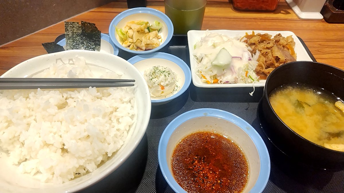 CITYCAT38's tweet photo. 本日も松屋で朝飯400円🤗 https://t.co/5SHizB5htL