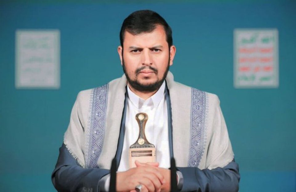mansourgaza's tweet photo. يا أهل صنعاء واليمن ويا أنصار الله، يا سيد عبد الم��ك الحوثي حفظك الله. يا قيادات حزب الإصلاح. أما بعد،

ضاقت دمشق على الفلسطيني، وأصبحت الشام طاردة للكرام. وقد تبيّن أن من نتائج الاتفاقيات الأمنية مع الكيان والسلطة الجديدة في دمشق التنكيل بالفلسطيني وظلمه وسجنه بلا سبب، ولا يوجد رجل في هذه السلطة يوقف هذا الظلم هناك، أو يمنع سجن رجل من غزة تجاوز عمره السبعين. إضافة إلى طلبات الترحيل الظالمة بحق  أبناء شعبنا هناك. 

ورغم قناعتي ان حزب الإصلاح لن يسمع صوتي والنداء له؛ ولكن اوجه الكلام له وإلى السيد عبدالملك وانصار الله تحديدا.

أرجوكم وأدعوكم إلى دعوة ابن غزة عادل الناطور واستقباله بينكم ليعيش في صنعاء أرض الأحرار في حال تم ترحيله من سوريا لا سمح الله.​​​​​​​​​​​​​​​​​​​​​​​​​​​​​​​​​​​​​​​​​​​​​​​​​​  وتبني قضيته إعلاميا حتى تأمين خروجه بالسلامة.