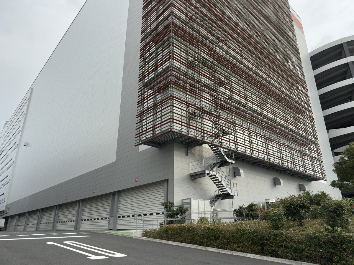 koha_deradera's tweet photo. 帰りヽ(`Д´)ﾉたい https://t.co/3HqlONkjZ5