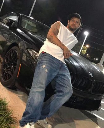 Chrisdraugnnpu's tweet photo. All these females out here trying sell pussy and pics. I'm just looking a loyal chick who's not like that. If you selling pussy and pics you ain't loyal . No body want a ho https://t.co/nAA6OEp3Nt